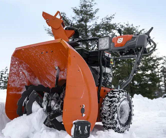 Снегоуборочная техника и подметальные машины
